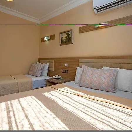 Grand Reis 2*