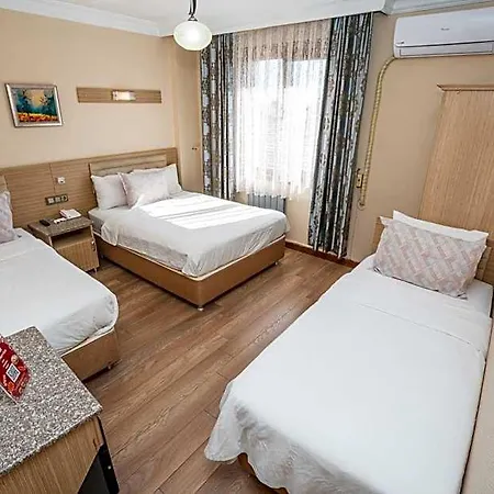 Grand Reis Hotel 2*
