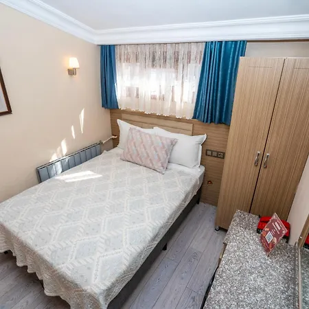 Hotell Grand Reis 2*