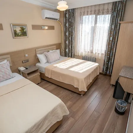Hotell Grand Reis 2*